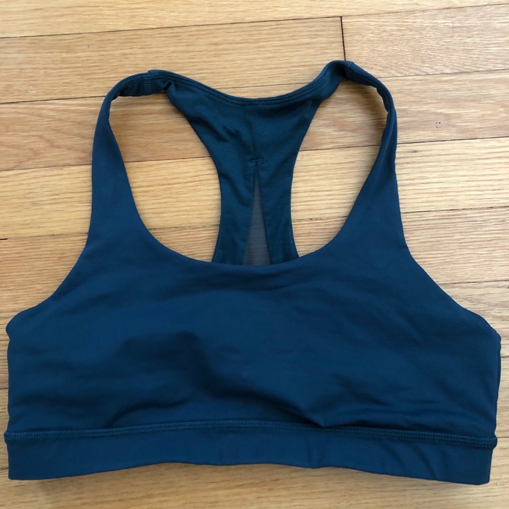 EUC! lululemon invigorate bra size 8